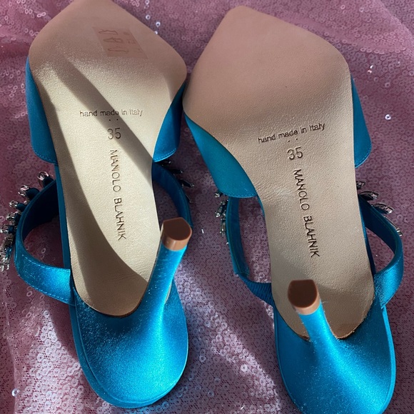 NEW! Manolo Blahnik Lurum 90mm Crystal Embellished Mules Turquoise Satin Sz 5/35 - Picture 5 of 10